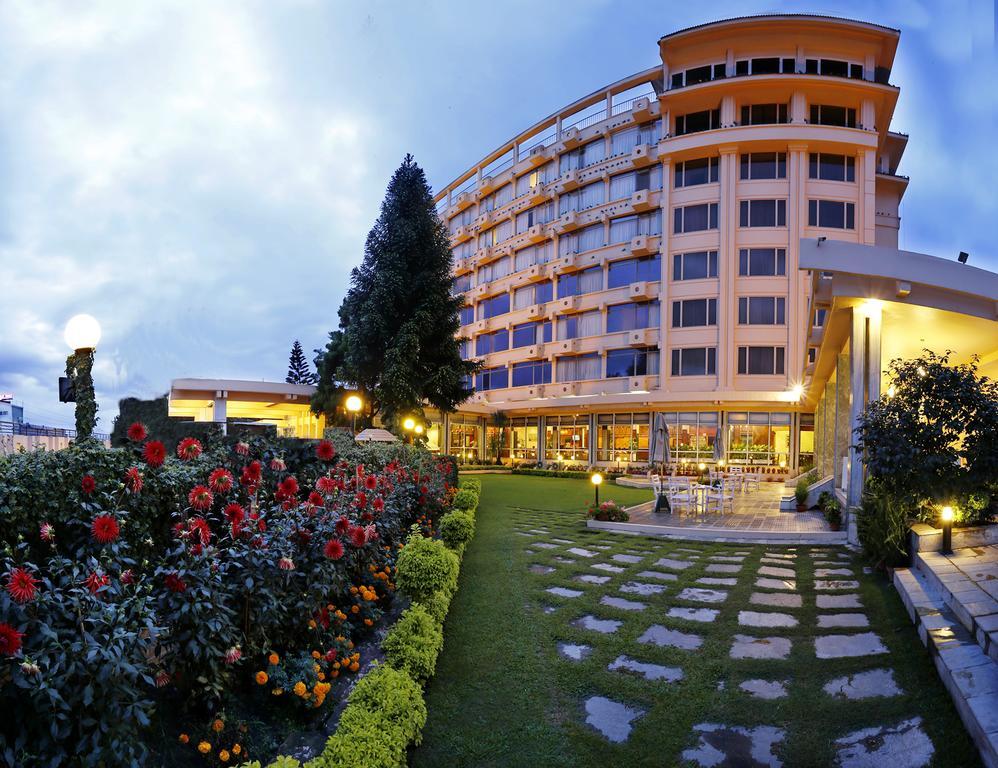 Everest Hotel - test
